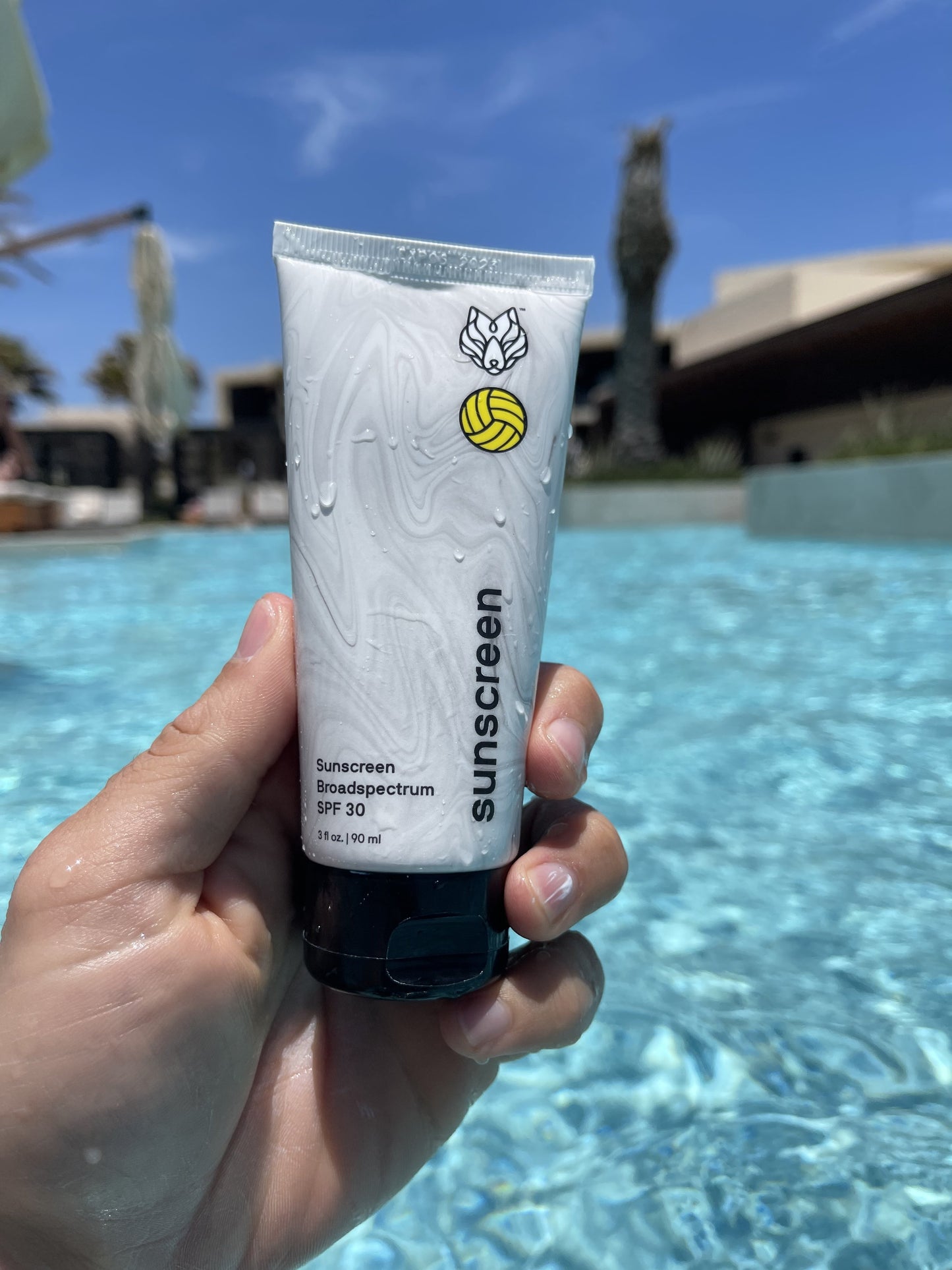 CROSSNET X Black Wolf Sunscreen (30 SPF) - Limited Edition - CROSSNET